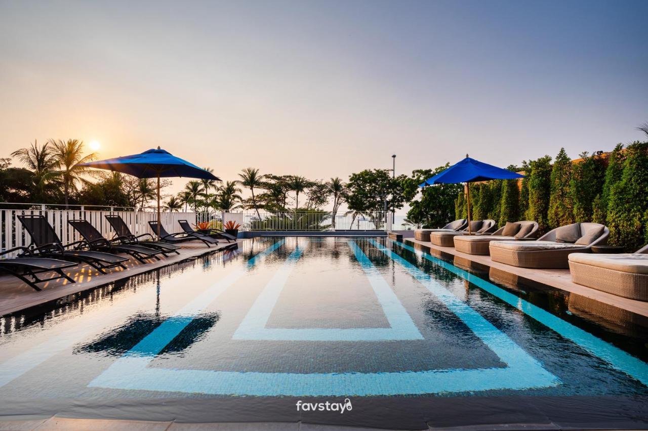 Mera Mare Pattaya Beach And Resort Exterior photo